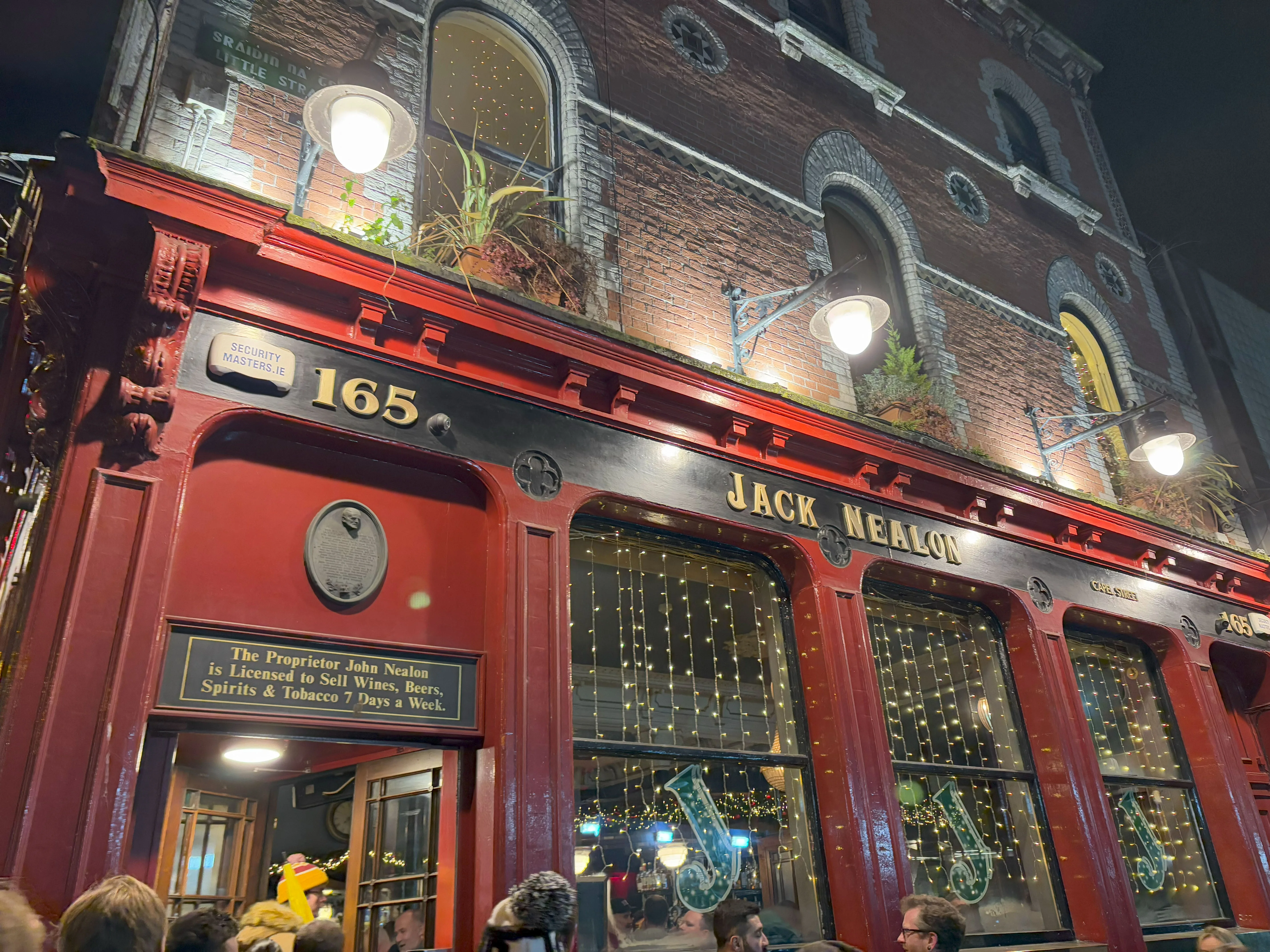 Dublin Off the Tourist Path Pub Tour