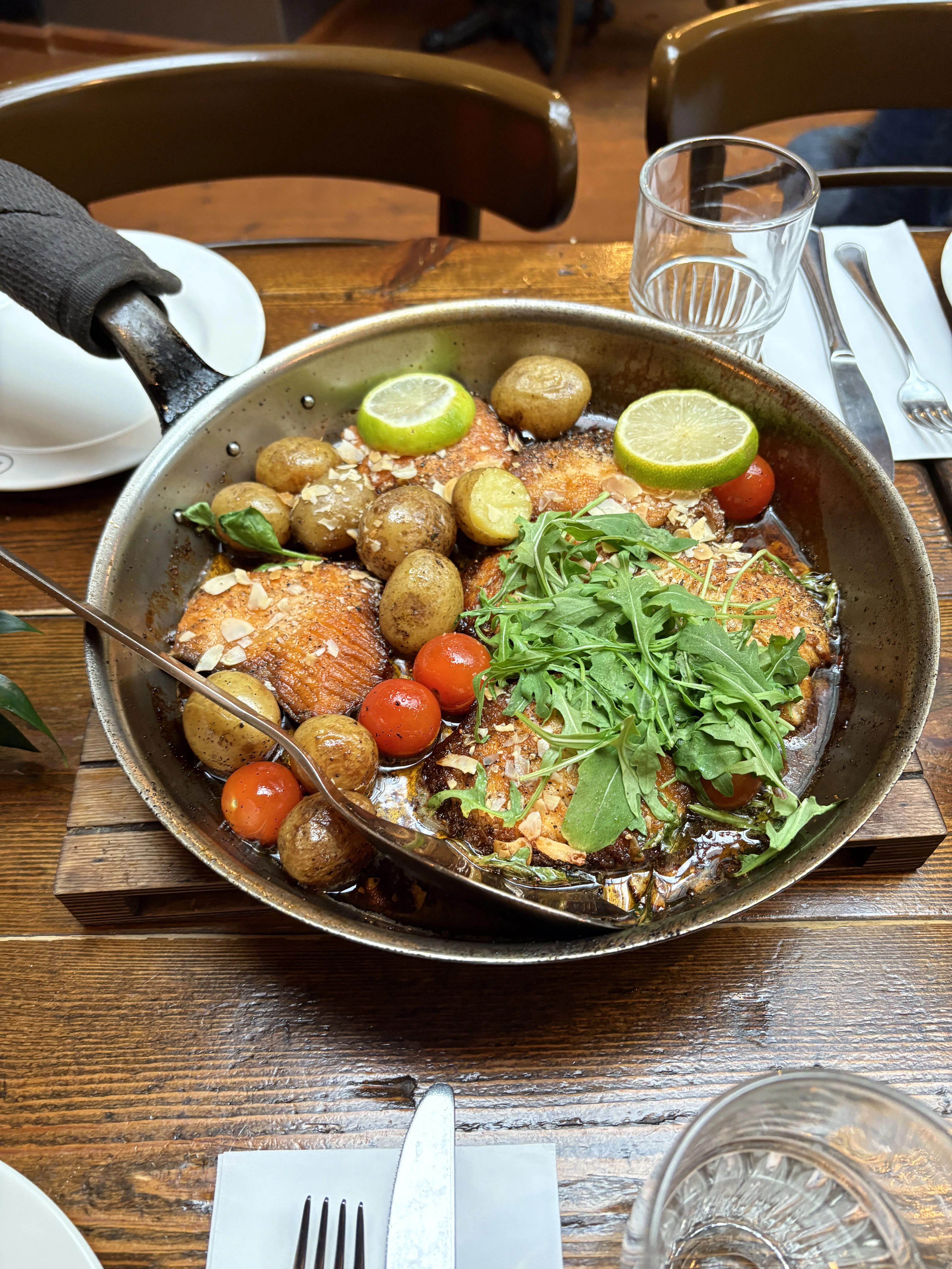 Food & Drinks
