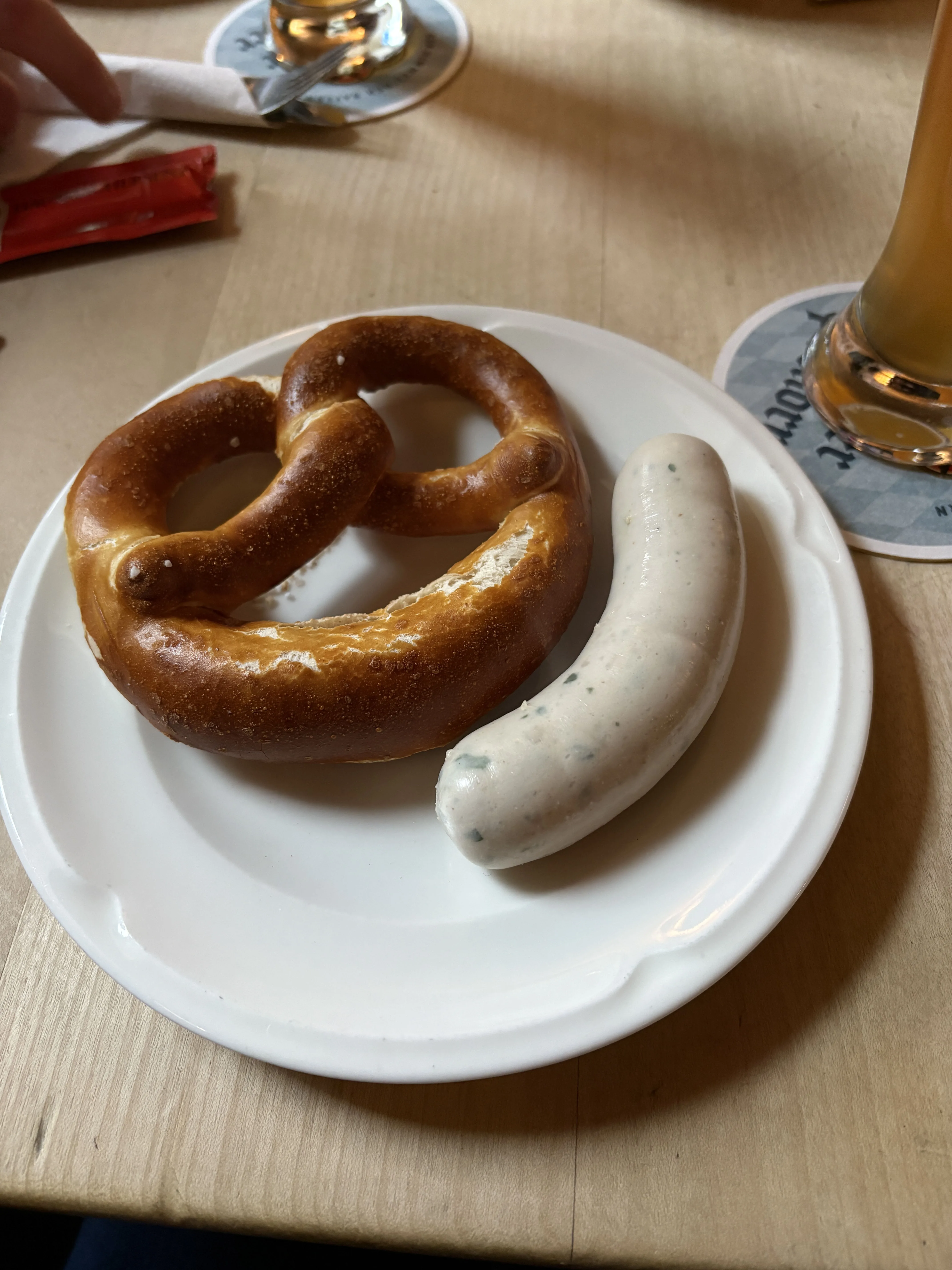 pretzel and white sausage