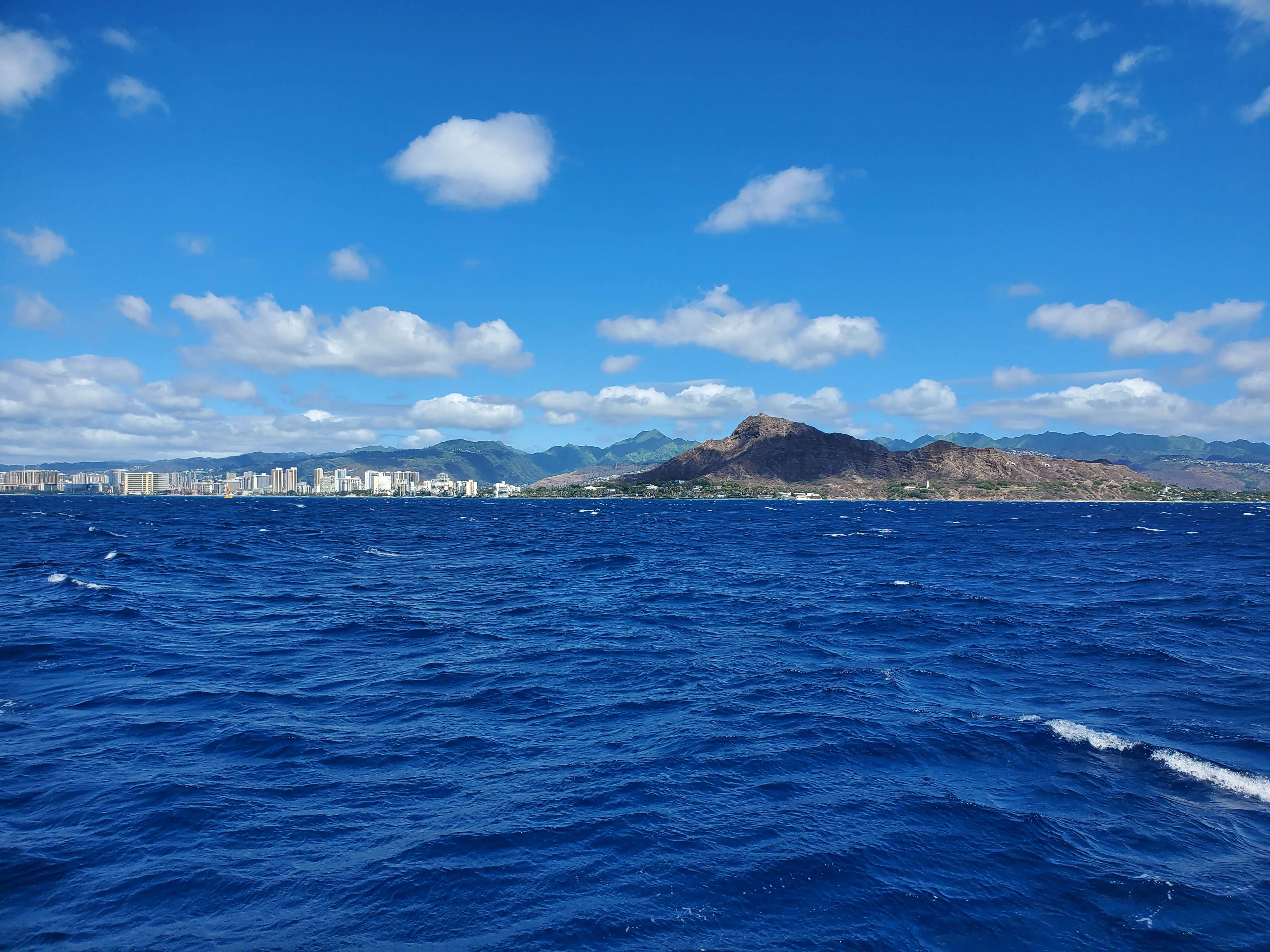 Makani Catamaran Cruise
