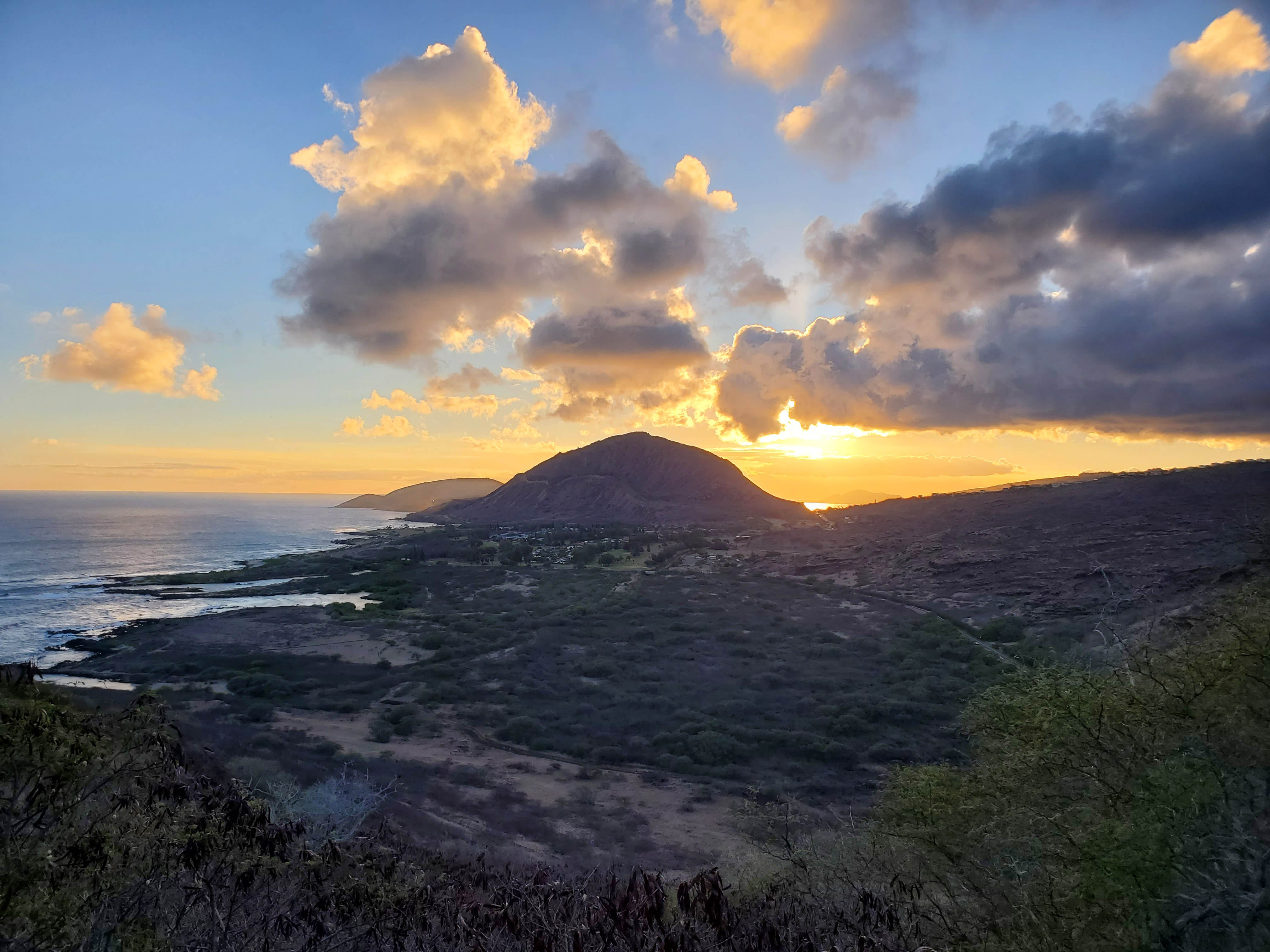 Makapuʻu Lighthouse Trail