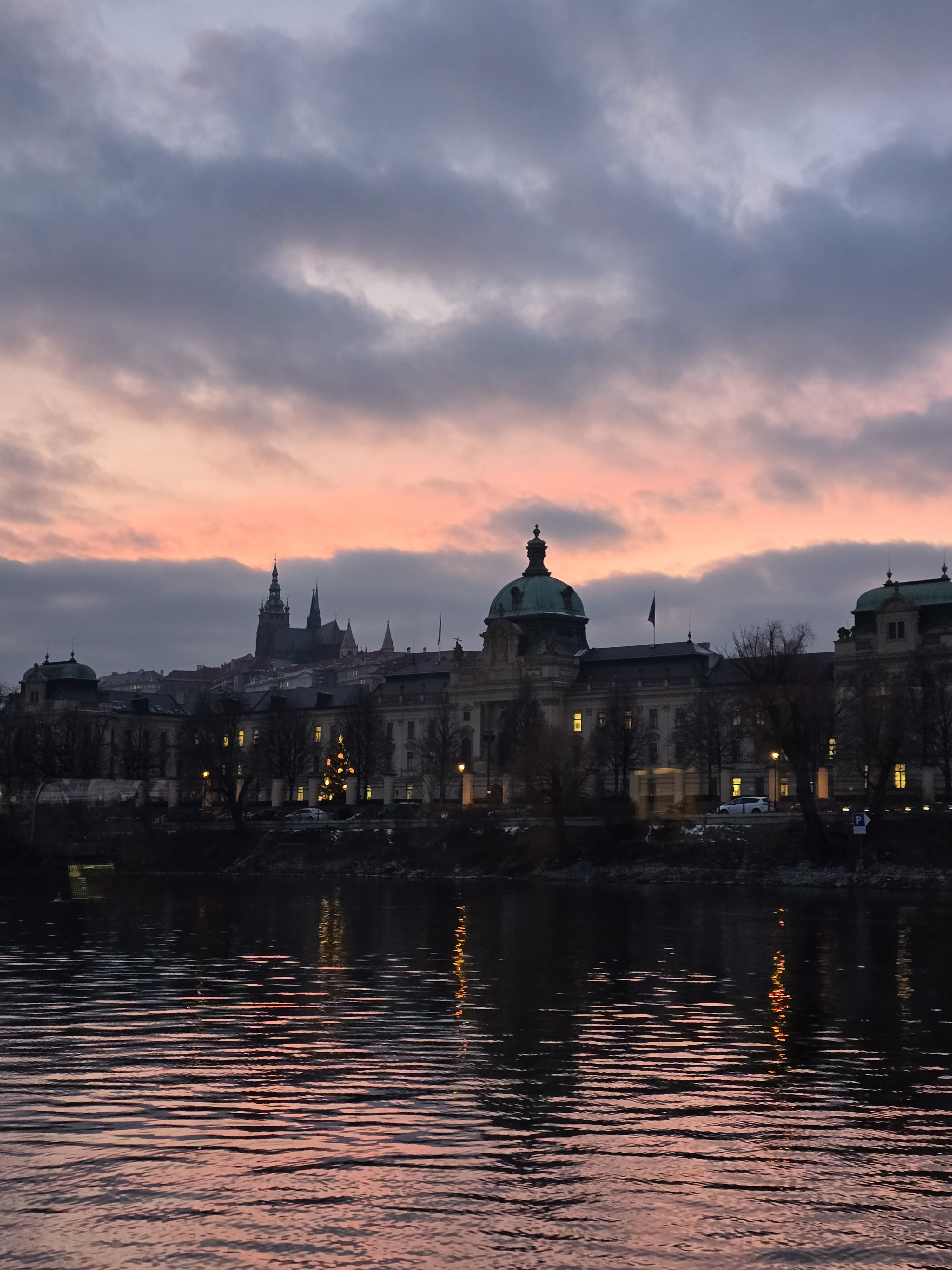 Boat Tours & Cruises