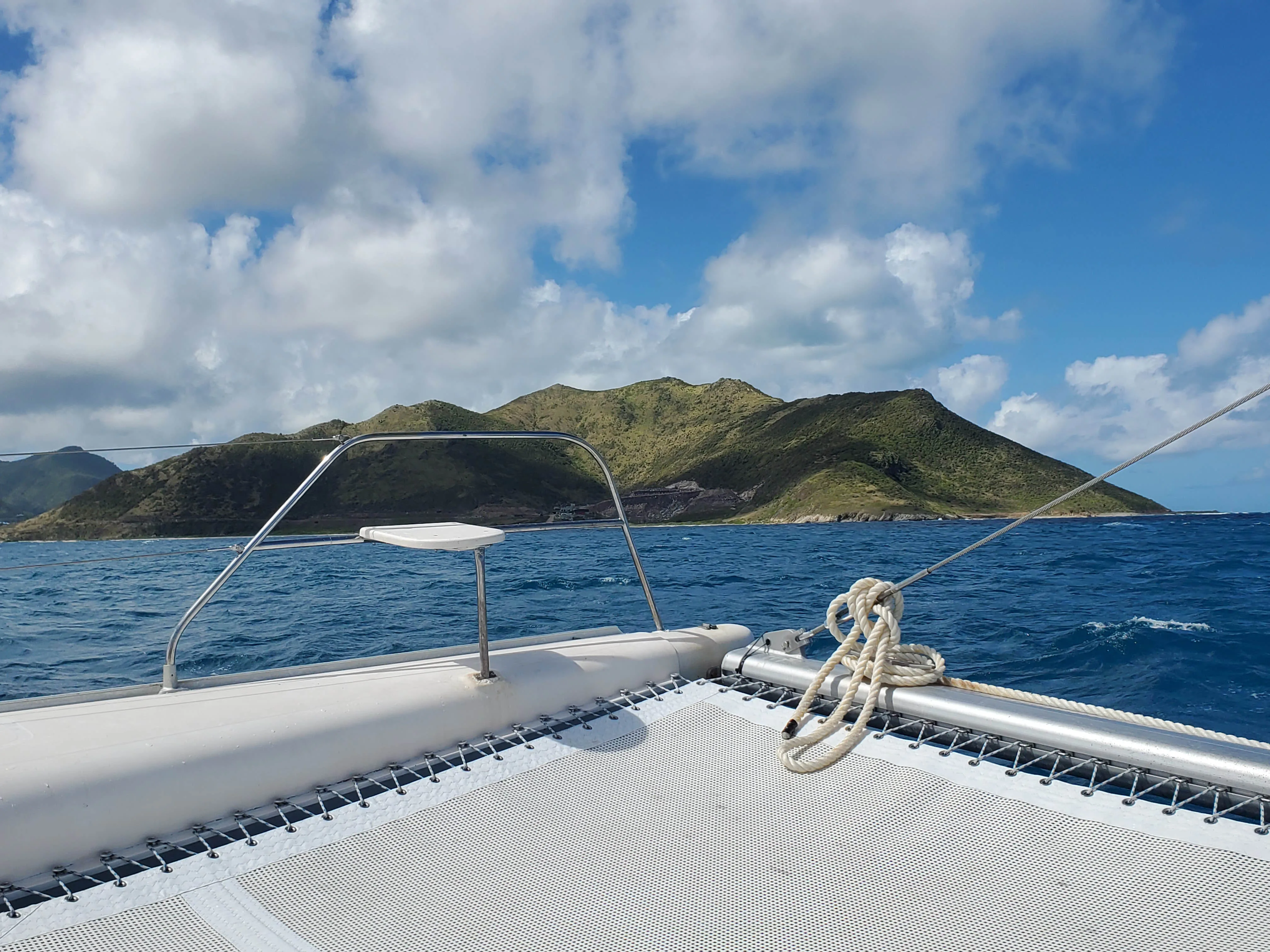 Sailing around Sint Maarten
