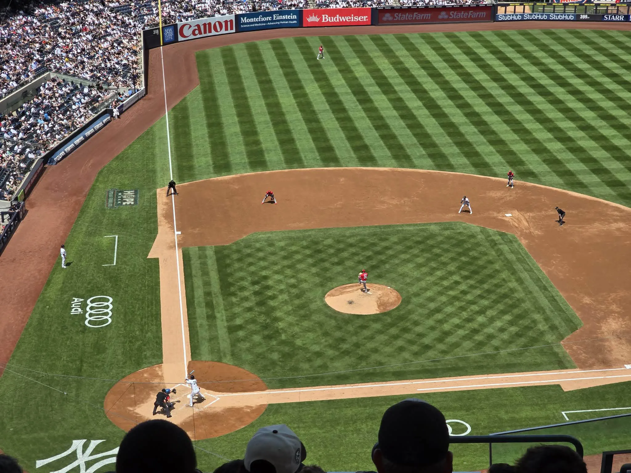 Yankees vs Reds